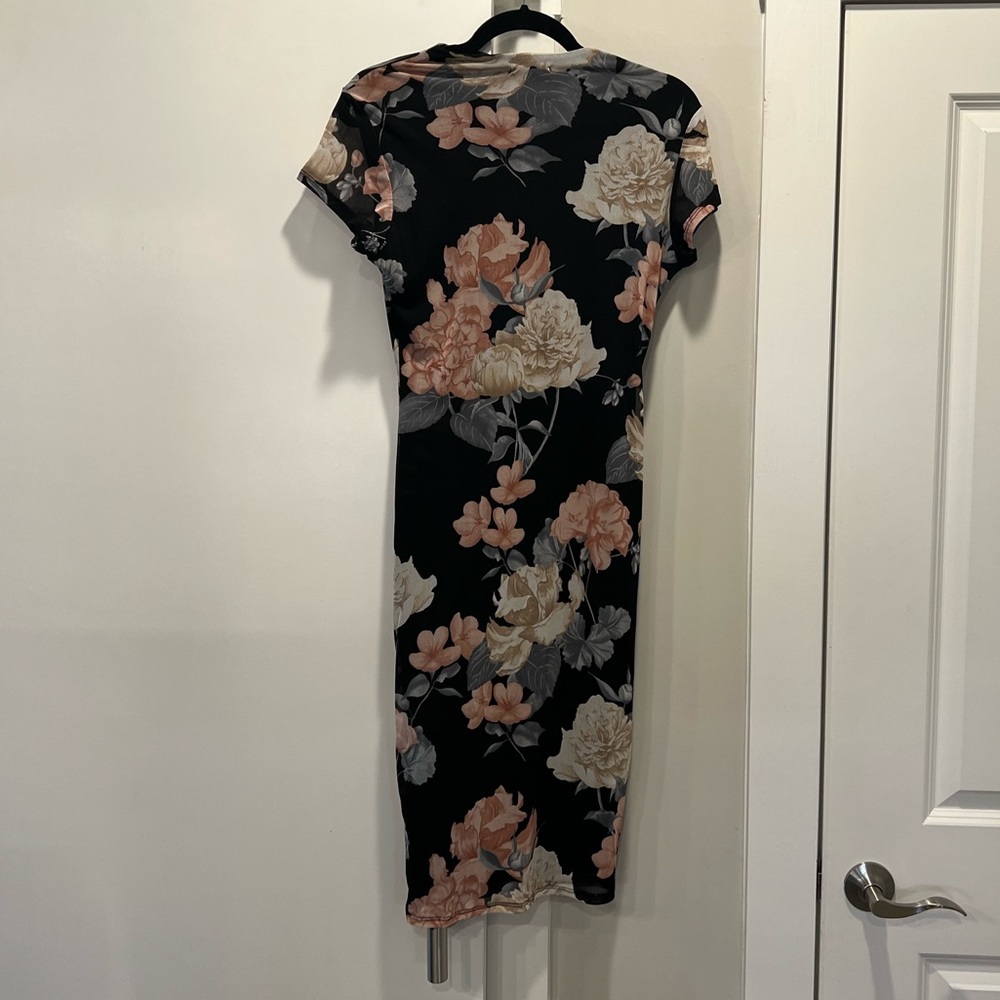 Fashion Nova Floral Midi Dress - Picture 6 of 9